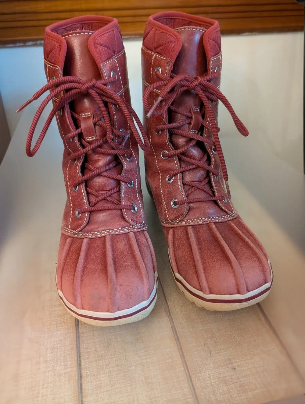 Women's LL Beans Red Leather Insulated Duck Boots